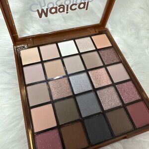 S.H.E Magical Chocolate Eyeshadow Palette - 25 colours